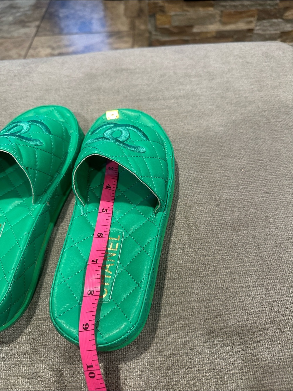 Quilted Slide Sandals - Green size 36 - Picture 8 of 9